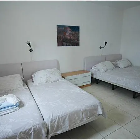 43 Sea Views, Pool,games,hot Tub, Office With Computer+ Wifi * Playa Blanca (Lanzarote)