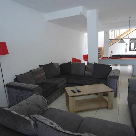 43 Sea Views, Pool,games,hot Tub, Office With Computer+ Wifi Villa Playa Blanca (Lanzarote)