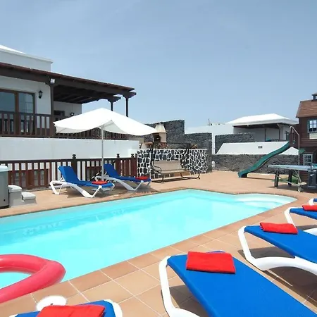 43 Sea Views, Pool,games,hot Tub, Office With Computer+ Wifi Villa *